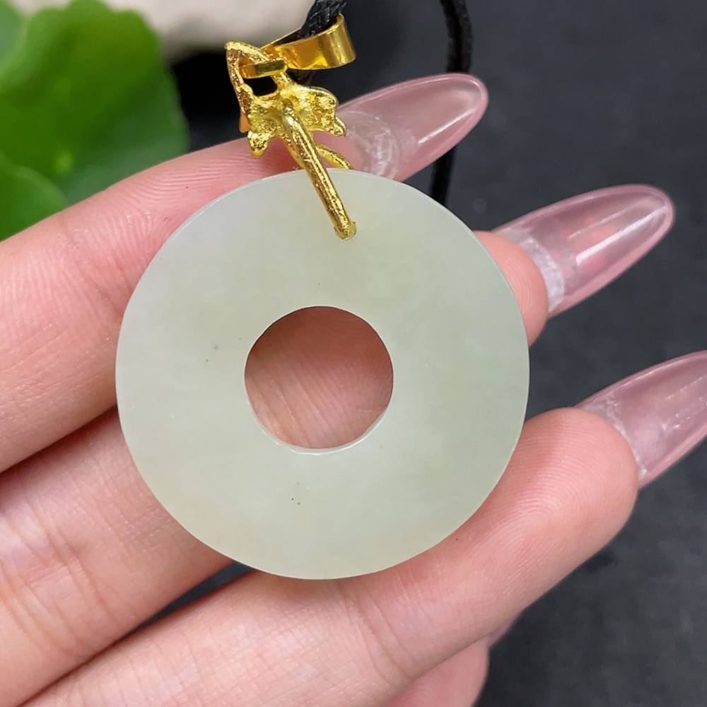 H33924426 Hetian Jade Pendant - Auspicious Beast Ring, Non-Gold Inlaid, Total Weight (Including Rope): Approx. 12.2g