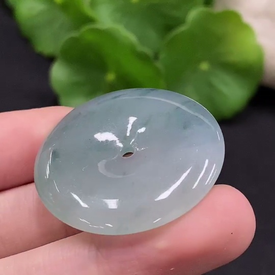 F33946342 Jadeite Safety Buckle Pendant, Total Weight Approx. 11.97g