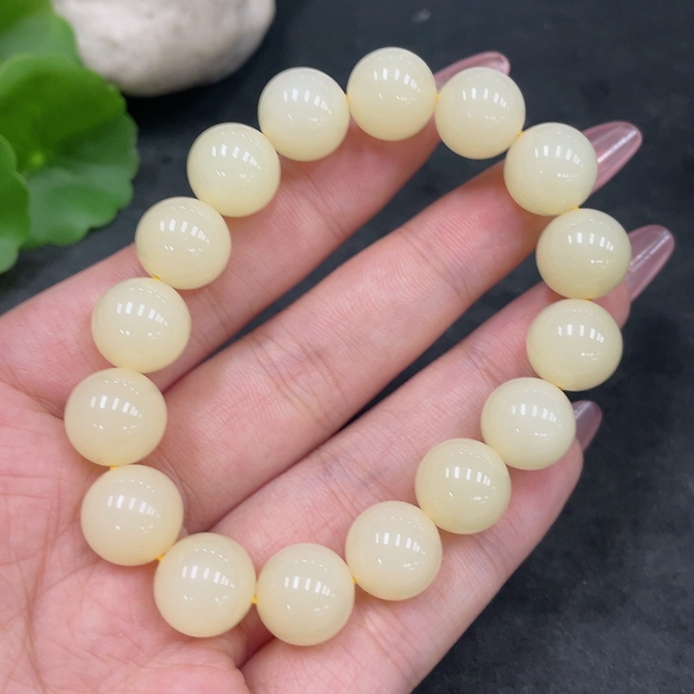 H33926061 Hetian Jade Bracelet, Approx. 11.3mm, Total Weight Approx. 39.1g