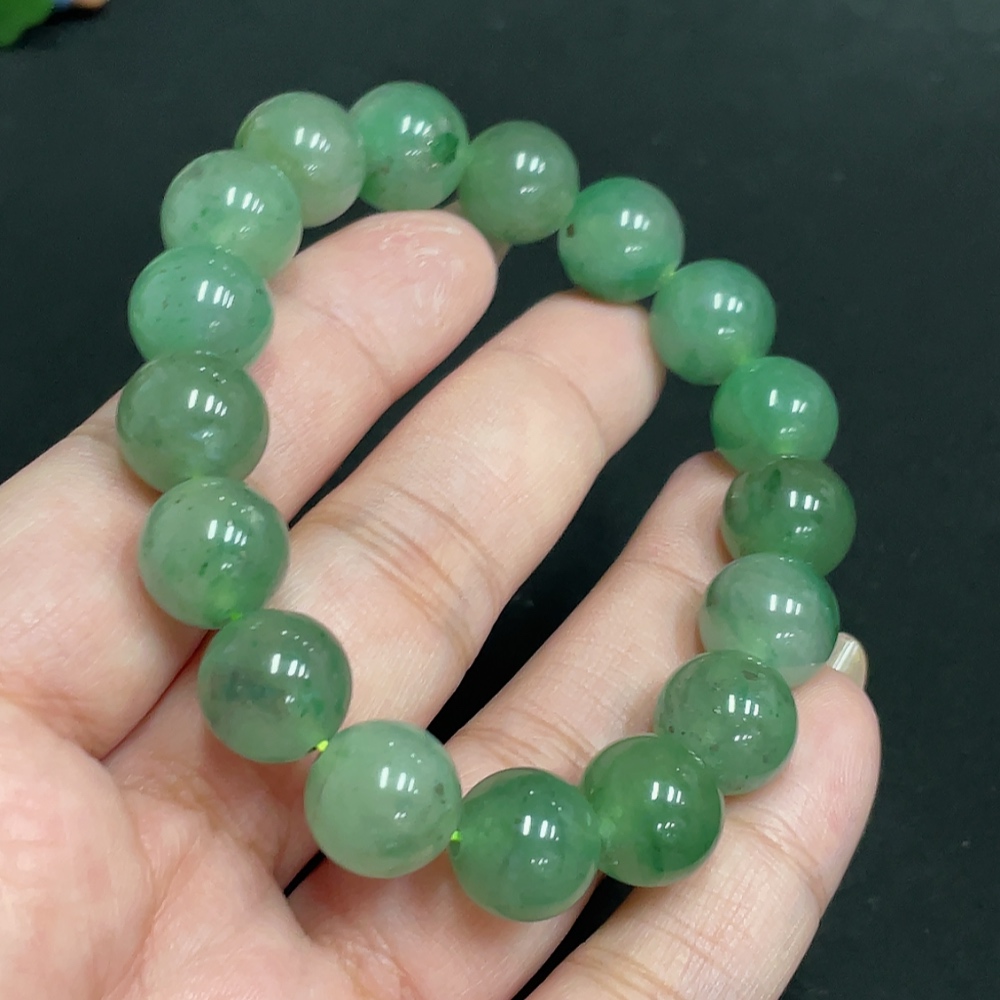 H31677374 African Emerald (Dulong Jade)