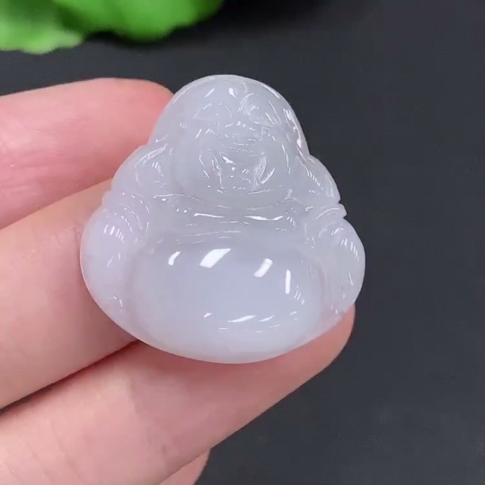 F31688252 Jadeite Buddha Pendant with a total weight of approximately 7.4 grams
