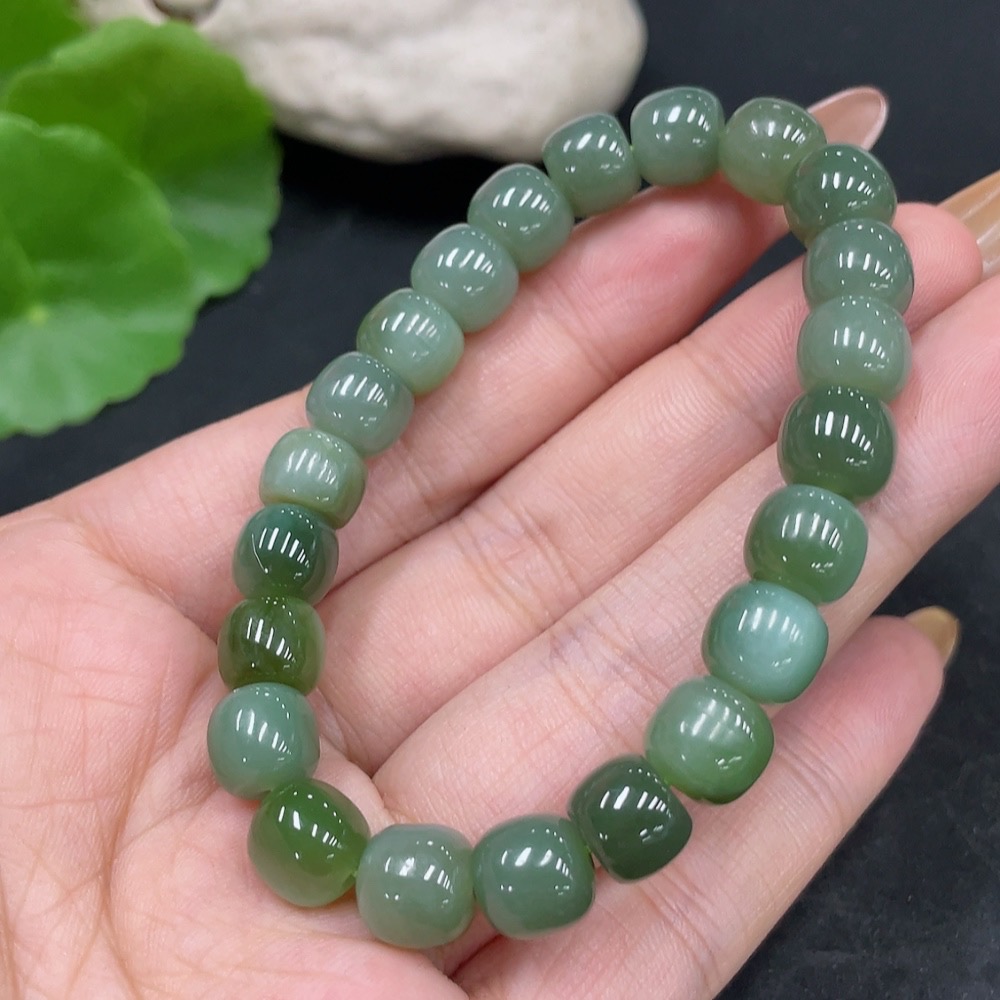 H31671298 Hetian Jade Bracelet  8.2mm approx.  Total Weight Approx. 22.3g