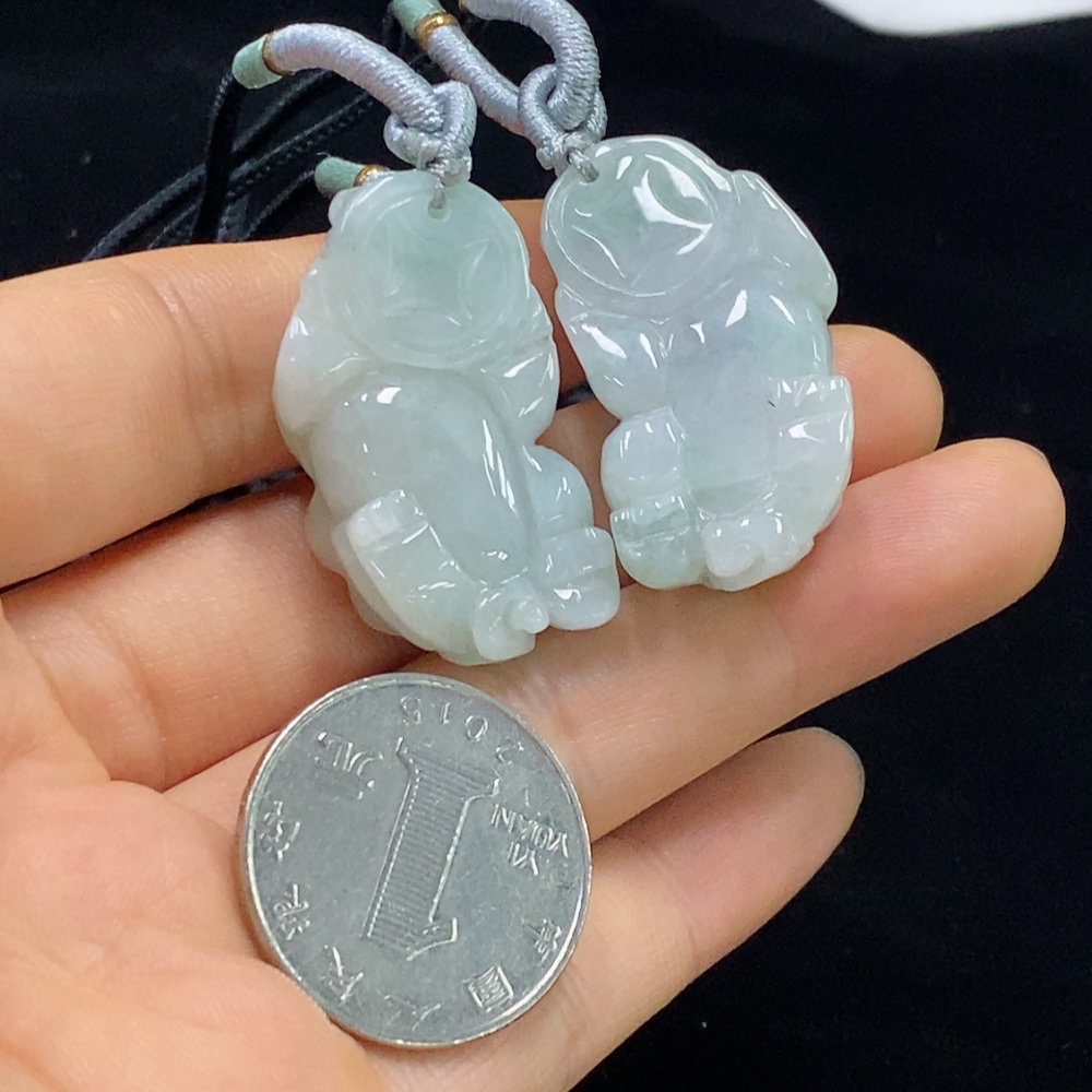 F33834593 Jadeite Pendants Sell as a Lot