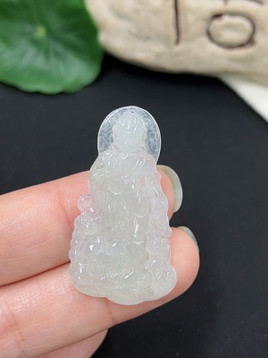 F46545656 翡翠挂件观音  货品总约重4.53g