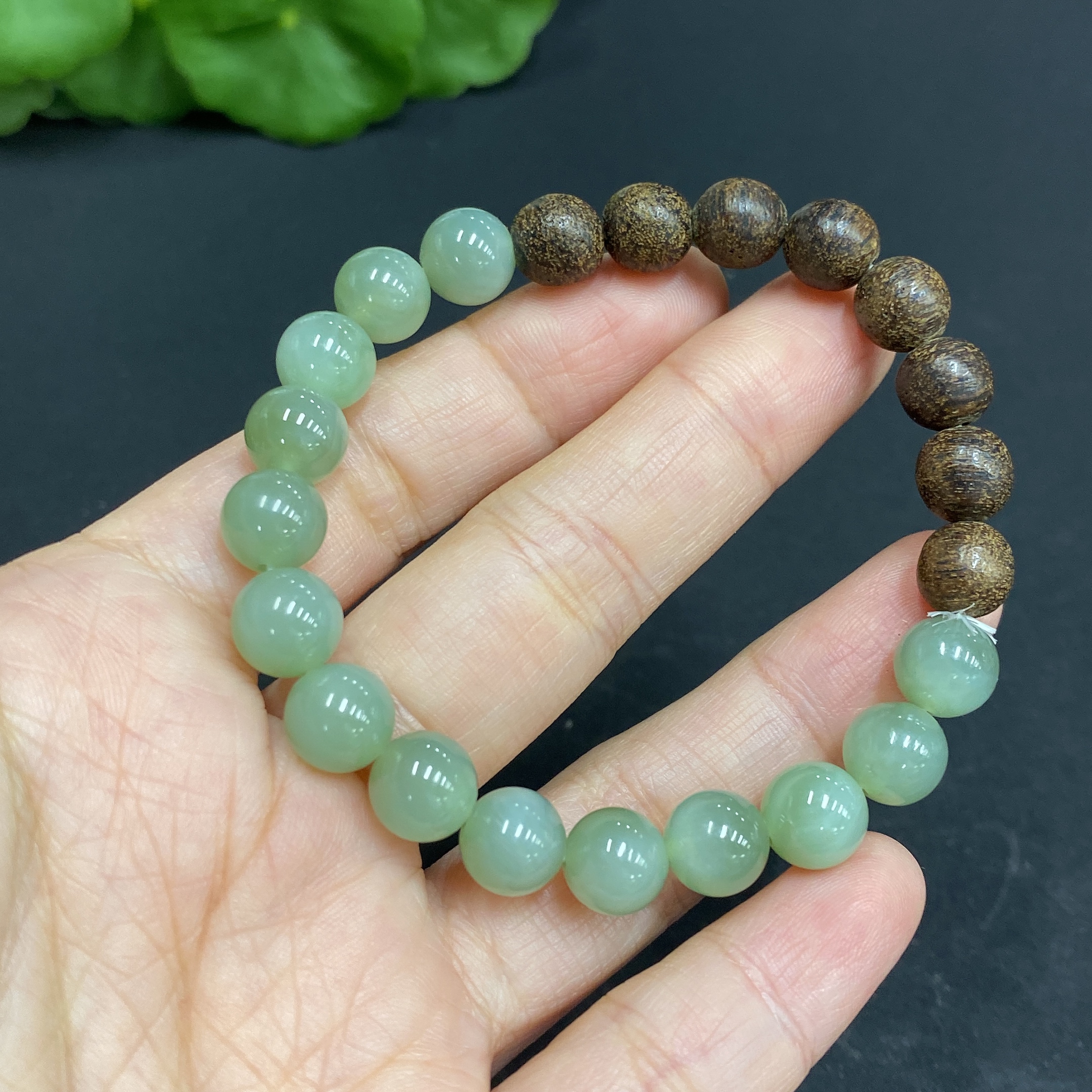 H33902933 Hetian Jade Bracelet, approx. 8mm beads, total weight approx. 13.3g, non-Hetian Jade accessory beads