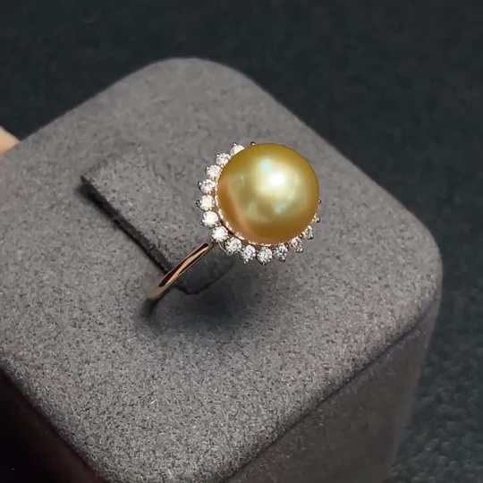 C33871581 18K Gold Seawater Pearl Ring, Color Origin Undetermined, Non-Diamond, Total Weight Approx. 2.55g, Stone Size 9.3mm, Size 15