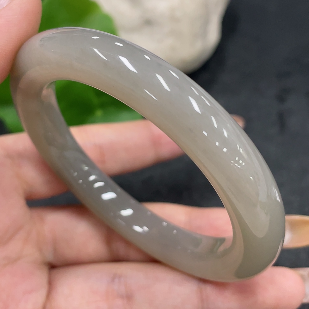 H32777594 Hetian Jade Round Bracelet, Size 54.7, Total Weight Approx. 51g