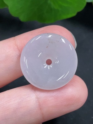 F30452790 JadeitePeace Knot Pendant