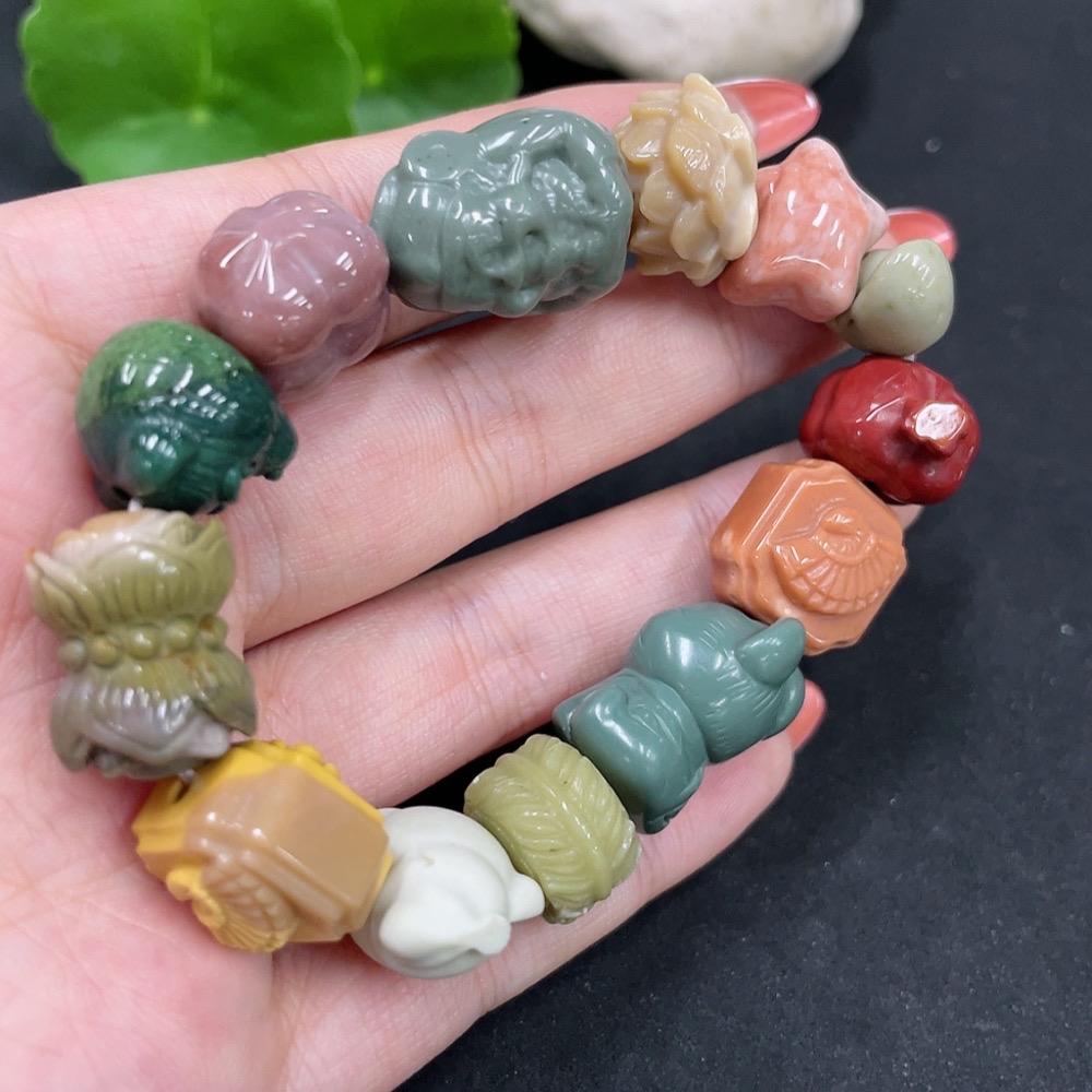 H34063321 Alashan Agate Bracelet with Other Mineral Components, Total Weight Approximately 51.4g