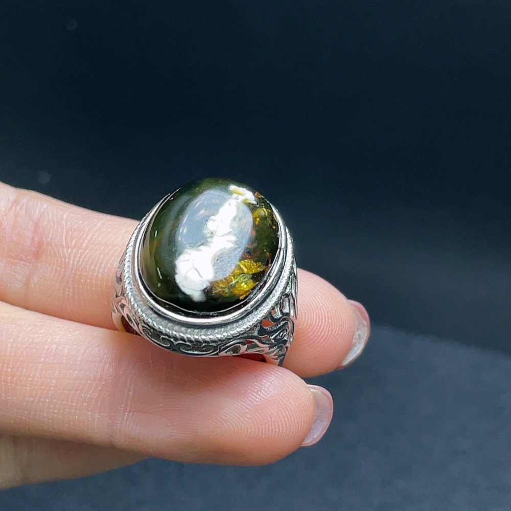 C28184871 Amber Beeswax Ring Adjustable Non-Gold-Inlaid Total Weight Approx. 7.38g