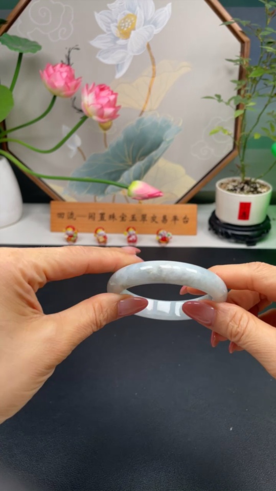 F30453294 Jadeite Regular Round Bracelet 54.8 Inner Diameter Approx.49.4g Total Weight