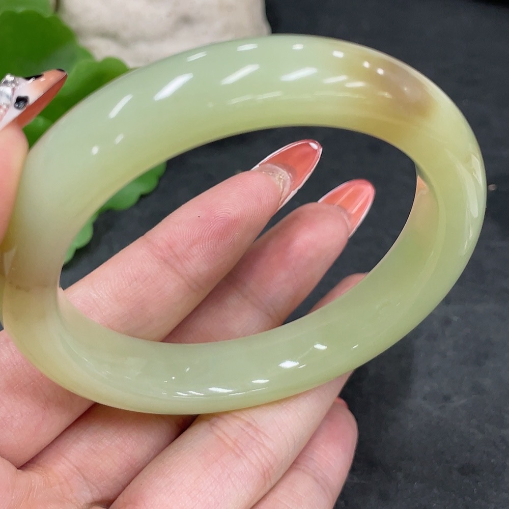 H34980011 Hetian Jade Round Bracelet Size 54.4 Total Weight Approx. 51.7g With Crack