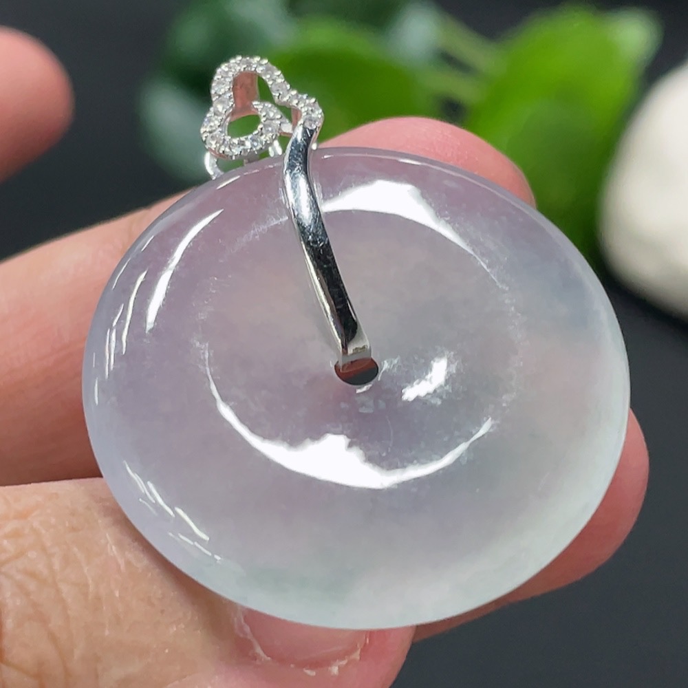 F30493047 Jadeite Peace Pendant with 18K Gold and Diamond Accents, Total Weight Approx. 10.1g