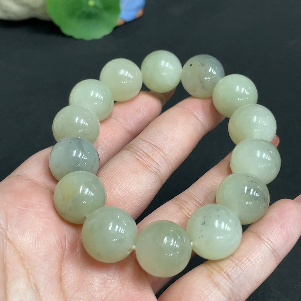H35118354 Hetian Jade Bracelet, Approx. 15.8 mm, Total Weight Approx. 86.1g