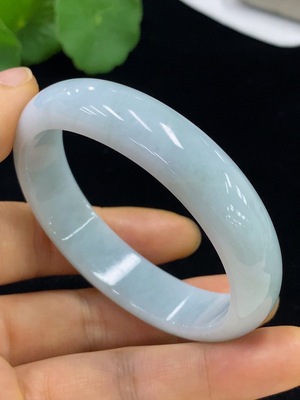 F35133624 Jadeite Concubine Bangle Size 54.6/47.8 Total Weight Approx. 43.62g