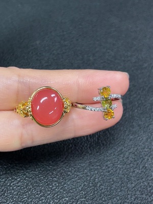 C33890564 Red Agate + Tourmaline Ring Non-Gold Adjustable Total Weight Approx. 6.25g Sell as a Lot