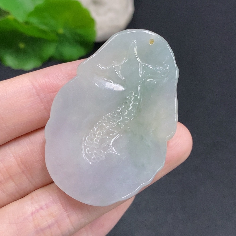 F35123851 Jadeite Dragon Soaring World Pendant with a total weight of approximately 17.4 grams