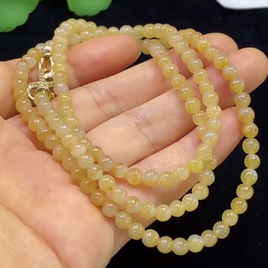 F34024091 Jadeite Bead Necklace Approx. 4.2mm Total Weight Approx. 22.95g Yellow Part Color Origin Undetermined Non-Gold