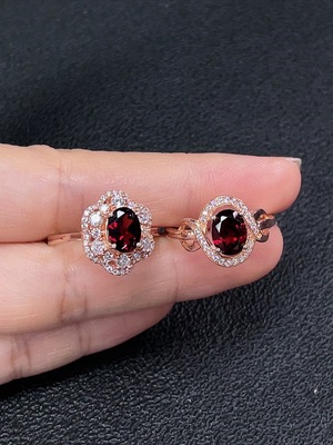 C34949929 Garnet Ring Non-Gold Adjustable Total Weight Approx. 6.18g Sell as a Lot