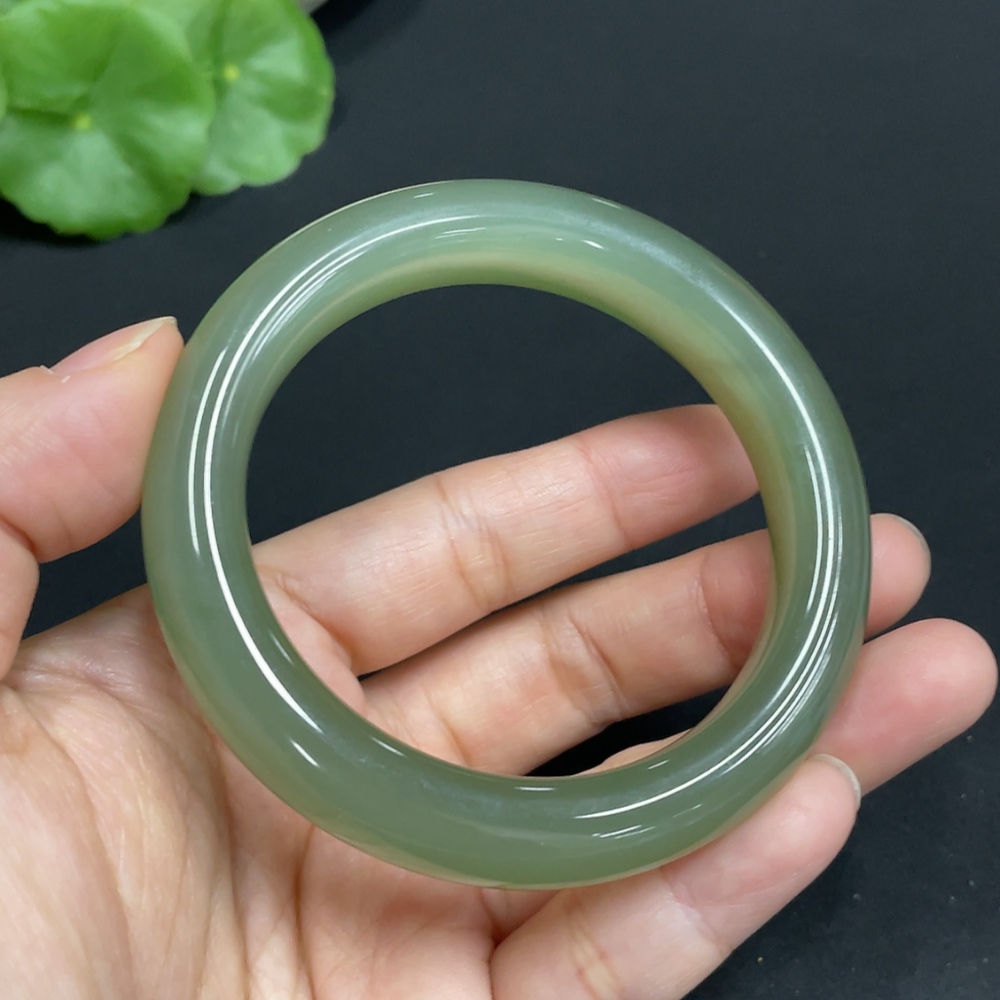 H34072459 Hetian Jade Round Bracelet Size 53.1 Total Weight Approx. 54g