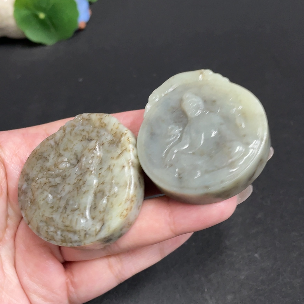 H29431627 Hetian Jade Pendant Guanyin with Other Mineral Components Total Weight Approx. 122.3g