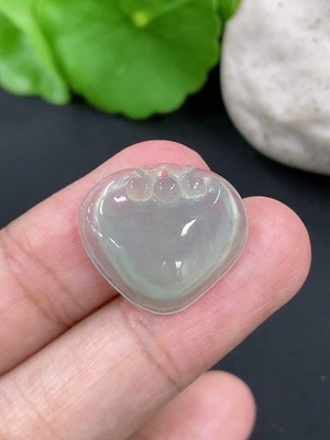 F46596982 翡翠如意头挂件 货品总重约2.23g