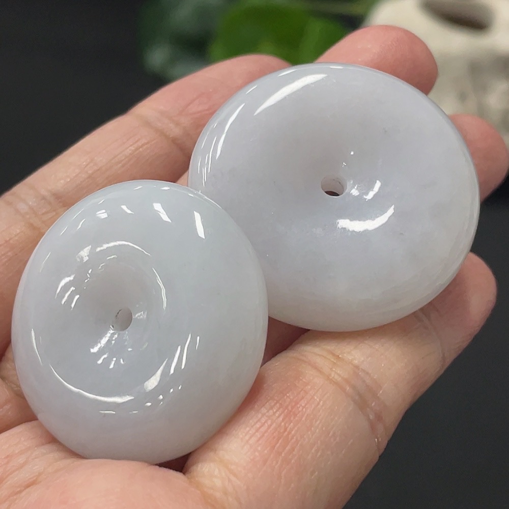 F31625820 JadeitePeace Pendant