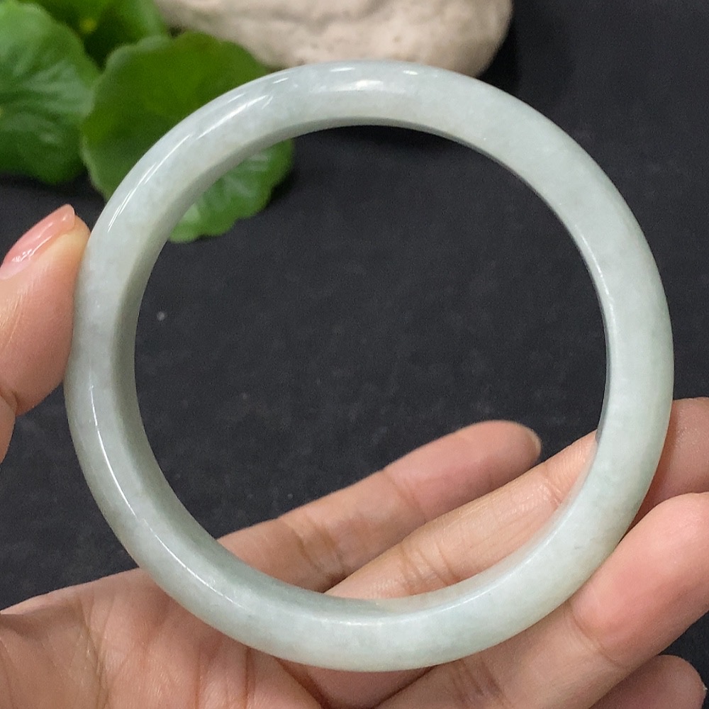F35117376 Jadeite Round Bangle Size 57.5mm Total Weight Approximately 47.1g