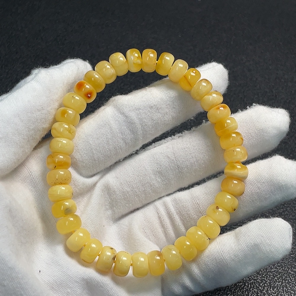 C34041652 Amber Beeswax Bracelet, Total weight about 11.05g, Size about 8.5mm