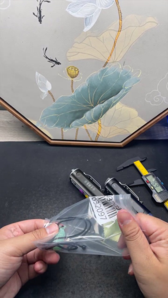 F34032097 Jadeite Gourd Pendant Total Weight Approx. 13.4g (Including Rope Weight)