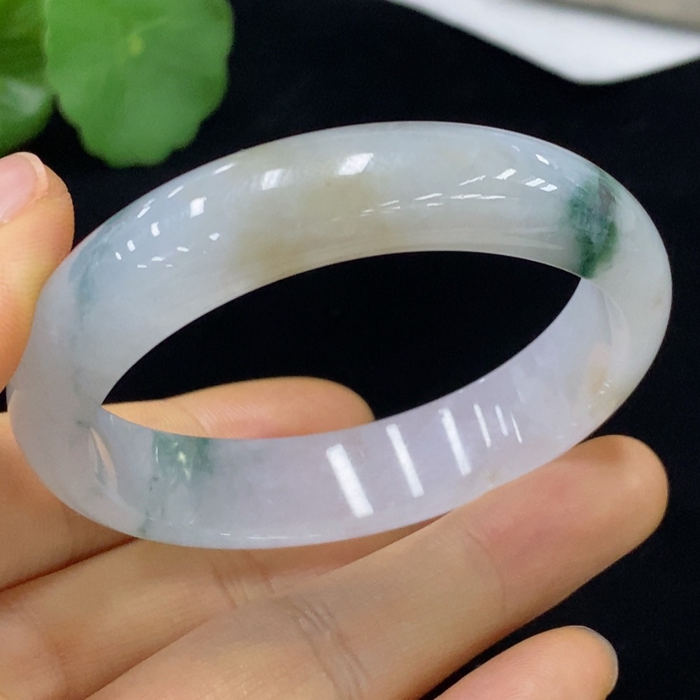 F35094989 Jadeite Concubine Bracelet 51.5/47 Size Total Weight Approx. 37.68g