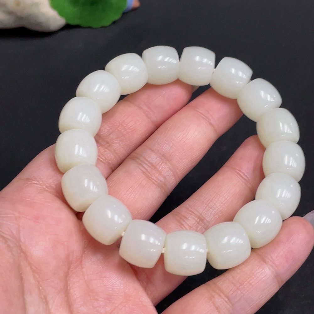 H34957046 Hetian Jade Bracelet Approx. 12.9mm Total Weight Approx. 63.9g