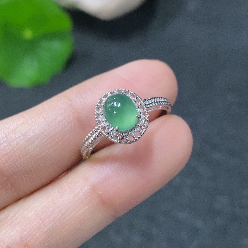 F32761675 Jadeite Inlaid Ring Size 14 18K Gold Total Weight 1.9g (with Diamond Accents)