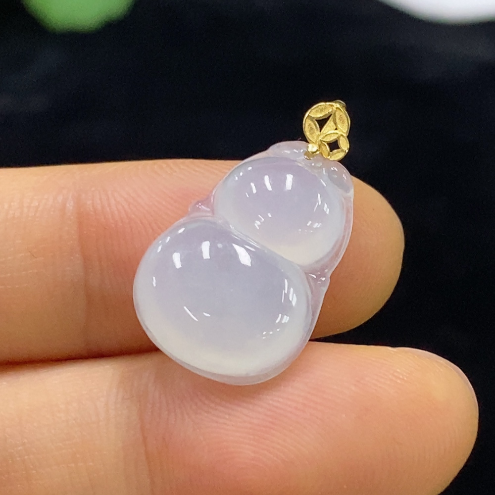 F34974815 Jadeite Gourd Pendant with 18k Bezel, Total Weight Approx. 2.02g