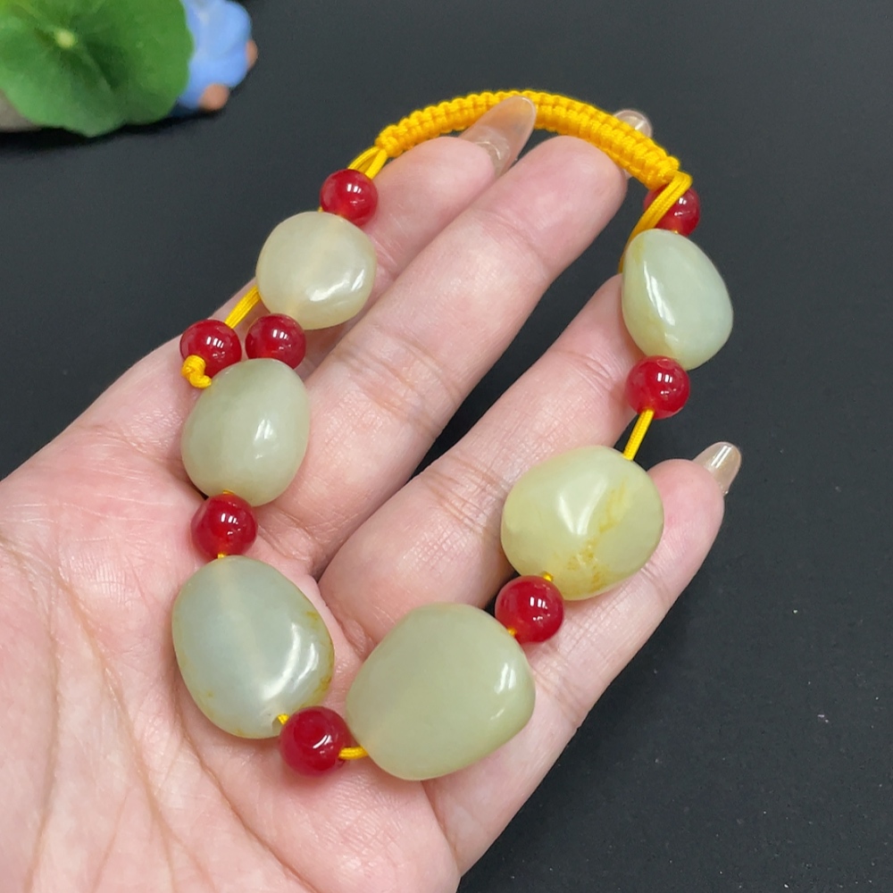 H32738349 Hetian Jade Bracelet, Undetermined Skin Color Origin, Matching Beads Not Hetian Jade, Total Weight Approximately 42.5g