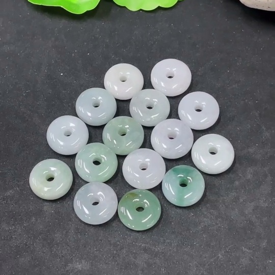 F31673351 Jadeite Pendant Peace Buckle Sell as a Lot