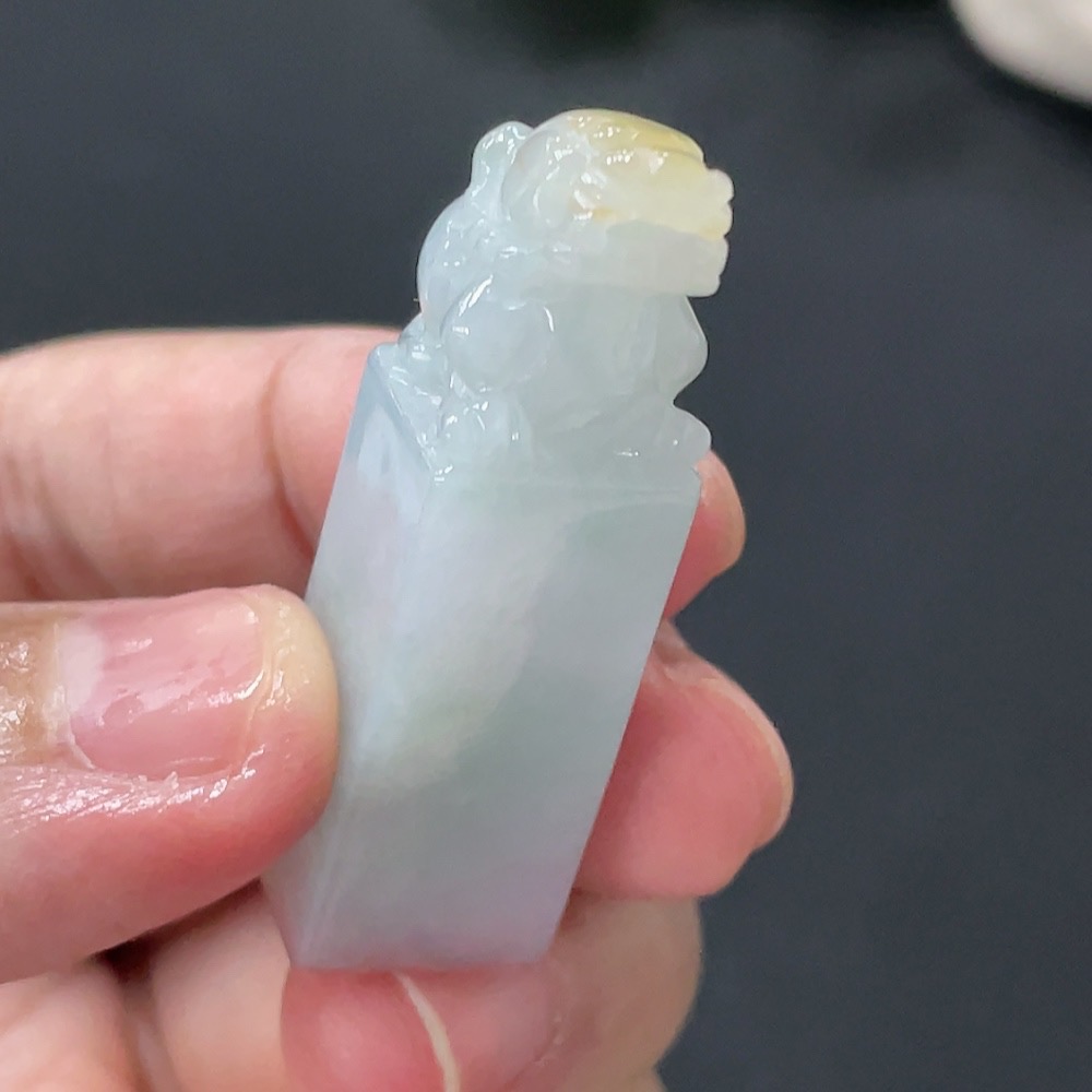 F30493739 Jadeite Pi Xiu Seal Total Weight Approx. 16.4g Color Origin Undetermined