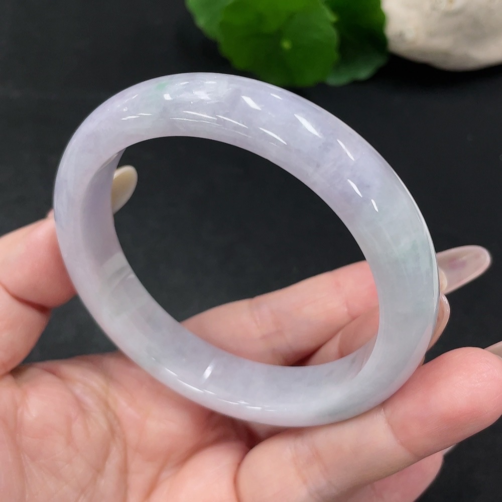 F34068830 Jadeite Round Bangle Size 58 Total Weight Approx. 56.7g (Including Other Mineral Components)