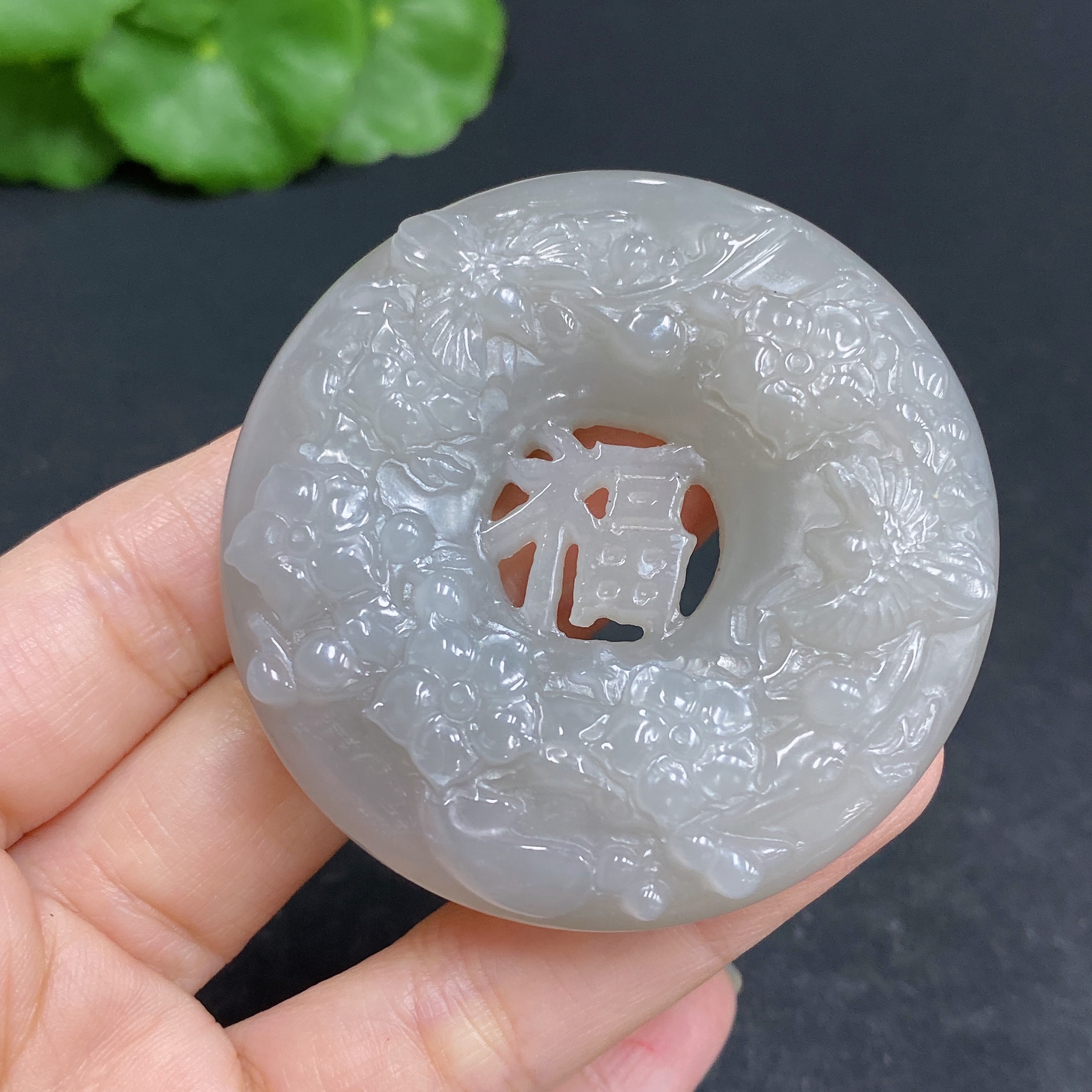 H33902717 Hetian Jade Pendant  Prosperity in Full Bloom  Total weight: approx. 54.8g