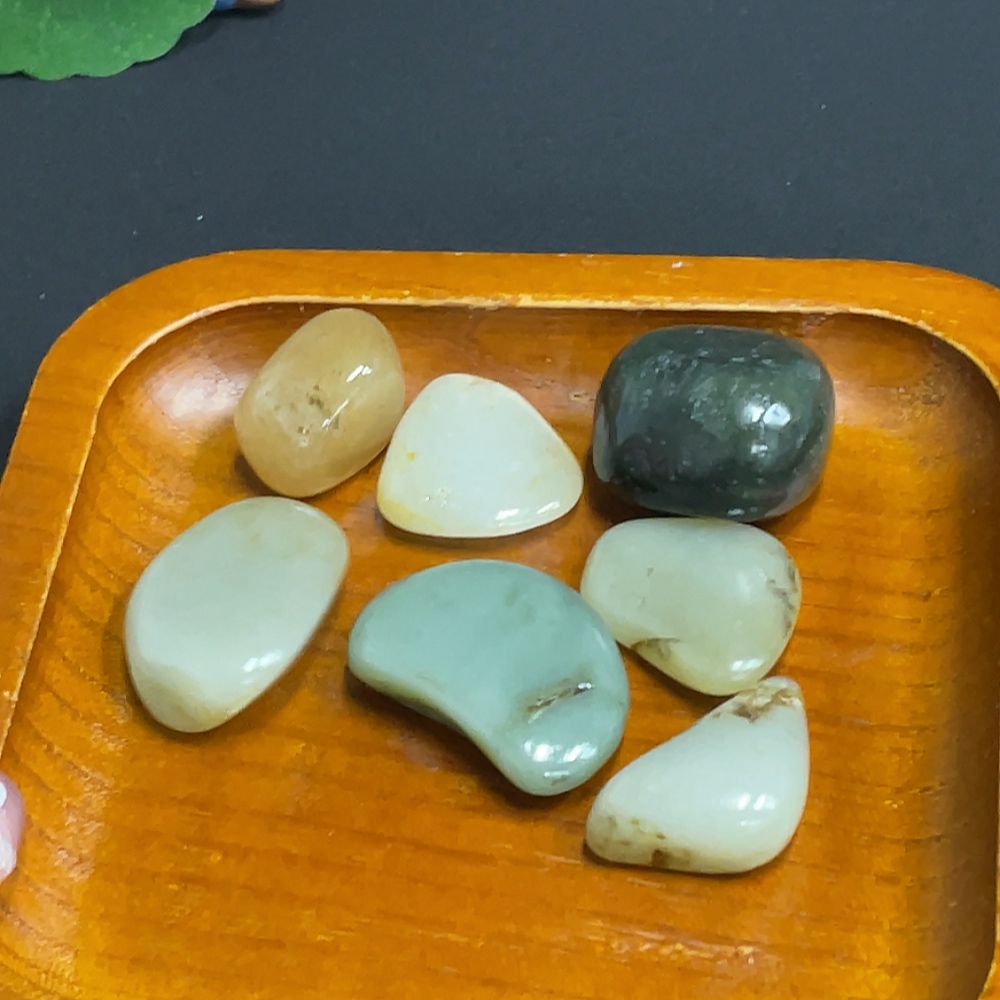 H33881689 Hetian Jade, undetermined cause of skin color, total weight approx. 45.4g