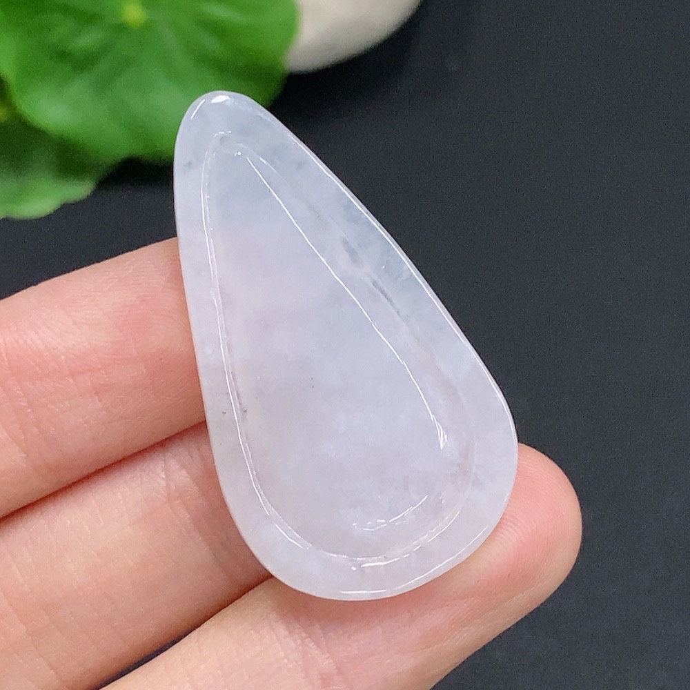 F32724145 Jadeite Guanyin Pendant, Total Weight Approximately 7.2g