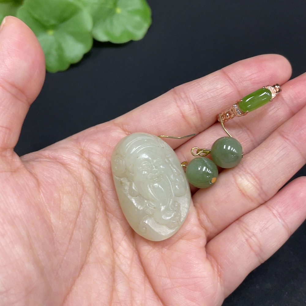 H34052795 Hetian Jade Pendant    God of Wealth    Adjustable Ring    Earrings    Non-Gold Inlaid    Total Weight Approx. 19.6g