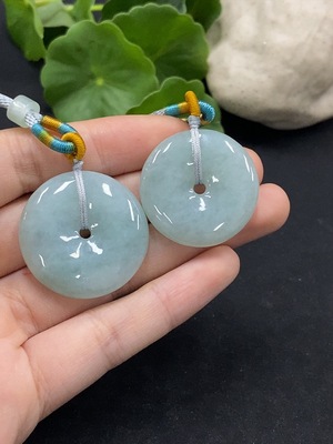 F32819237 JadeitePeace Pendant