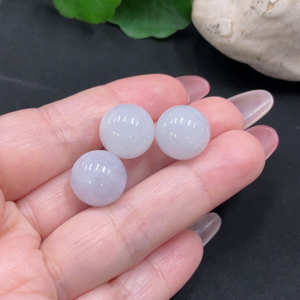 F34032871 Jadeite Beads Sell as a Lot