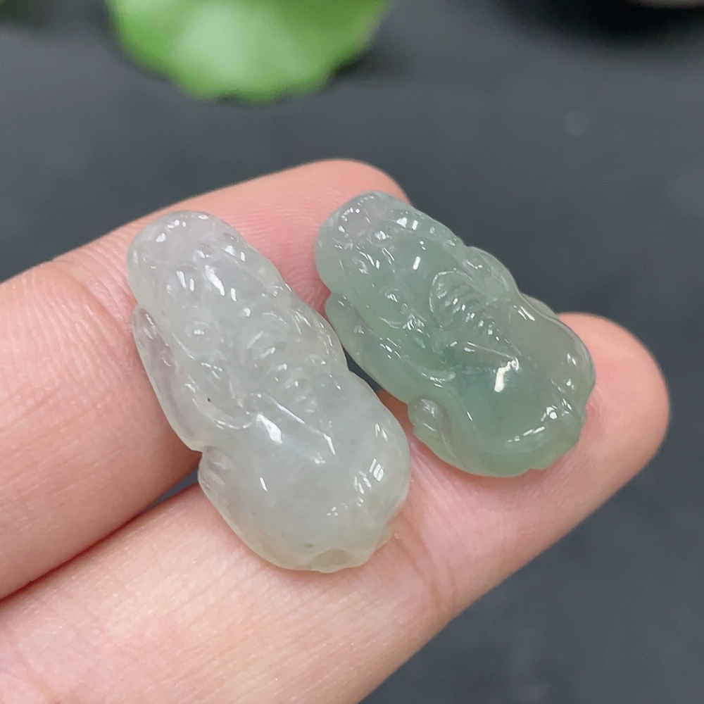 F20268576 Jadeite Pixiu Pendant Sell as a Lot