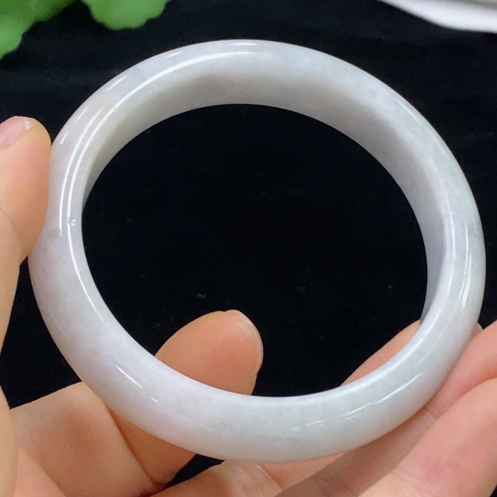 F32731811 Jadeite Round Bangle Size 57mm Total Weight Approx. 61g
