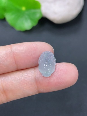 F41934027 翡翠挂件金蟾 货品总约重0.88g