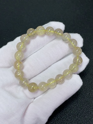 C41864527 水晶手串 可见有机物 货品总重约15.78克 卡8.5mm左右