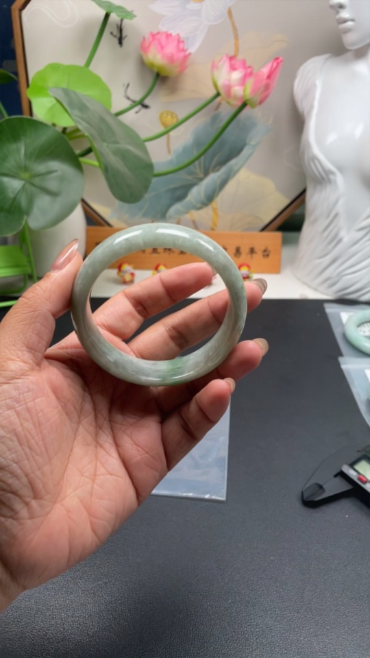 F29336139 Jadeite Round Bangle Total Weight Approx. 74.7g Size 60.2