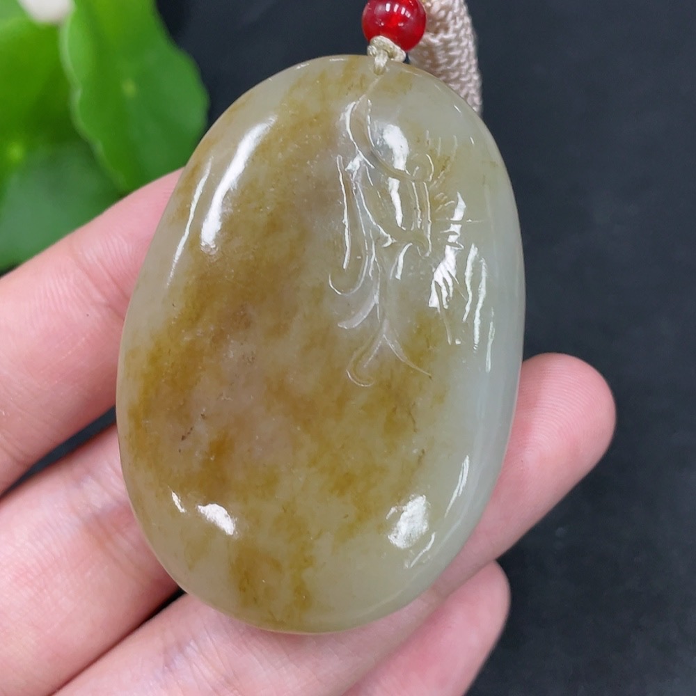 H30561186 Hetian Jade Pendant - Abundance Every Year